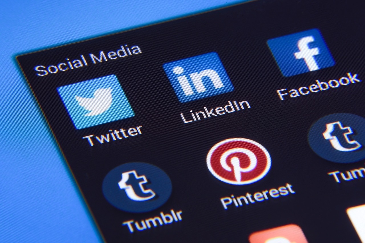 Comment utiliser les réseaux sociaux pour développer son entreprise ?