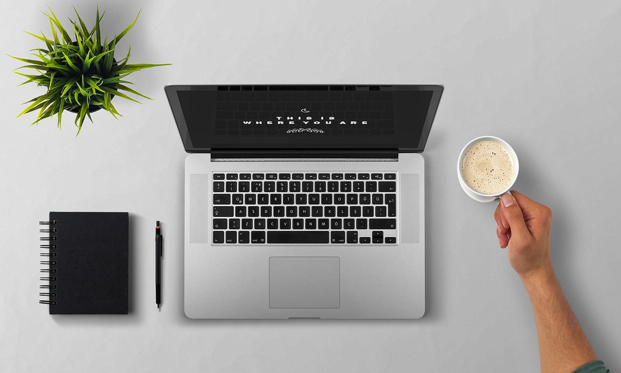 Démarrer votre entreprise en ligne : le guide essentiel pour les entrepreneurs