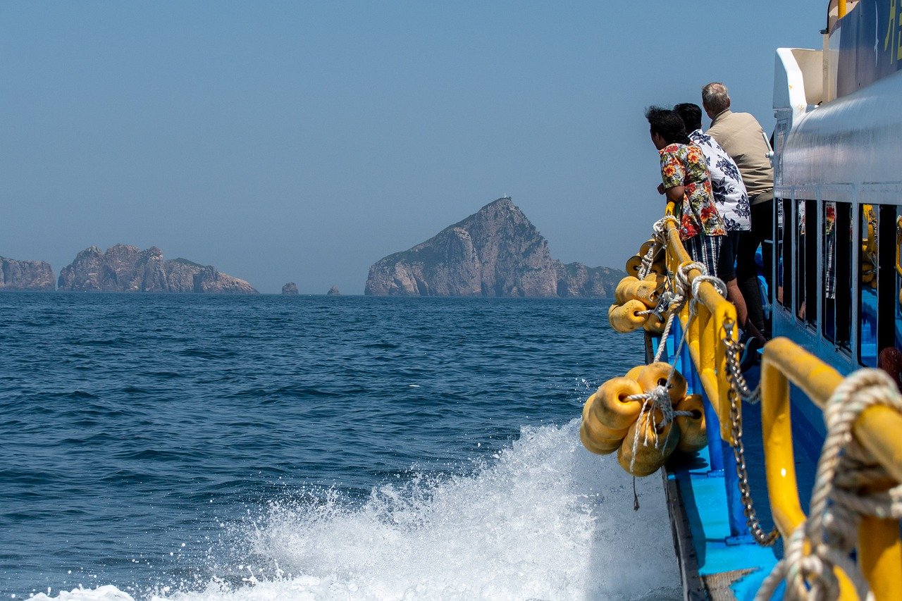 découvrez le monde fascinant du tourisme : des destinations exotiques aux expériences culturelles enrichissantes, explorez des conseils pratiques, des guides de voyage et des astuces pour profiter pleinement de vos aventures à travers le globe.