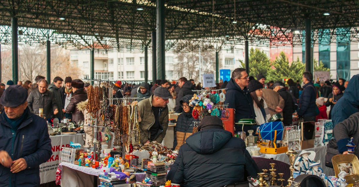 découvrez les secrets de la négociation efficace dans notre guide complet. apprenez à maîtriser les techniques de persuasion, à gérer les conflits et à atteindre des accords gagnant-gagnant. que ce soit en affaires ou dans la vie quotidienne, améliorez vos compétences en négociation pour des résultats optimaux.