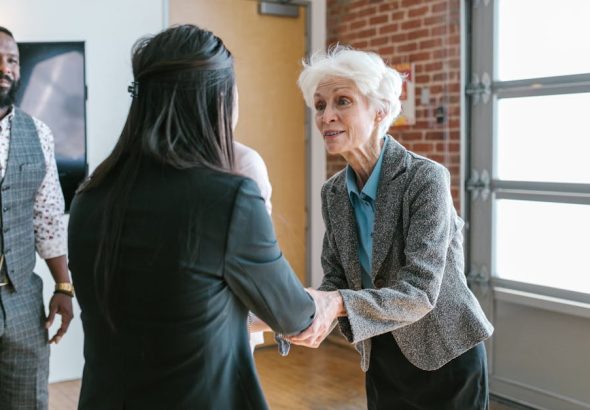découvrez les investisseurs angel qui soutiennent les startups innovantes avec des financements cruciaux et des conseils stratégiques. apprenez comment ces passionnés d'entrepreneuriat peuvent transformer vos idées en succès.