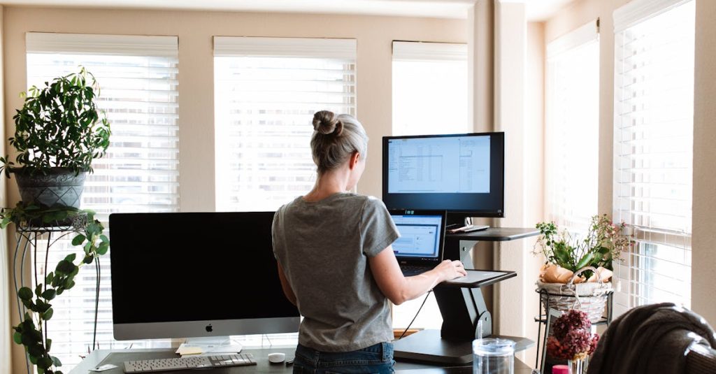découvrez le monde des solopreneurs : conseils pratiques, stratégies de réussite et ressources essentielles pour réussir en tant qu'entrepreneur individuel. apprenez à gérer efficacement votre entreprise tout en développant votre marque personnelle.