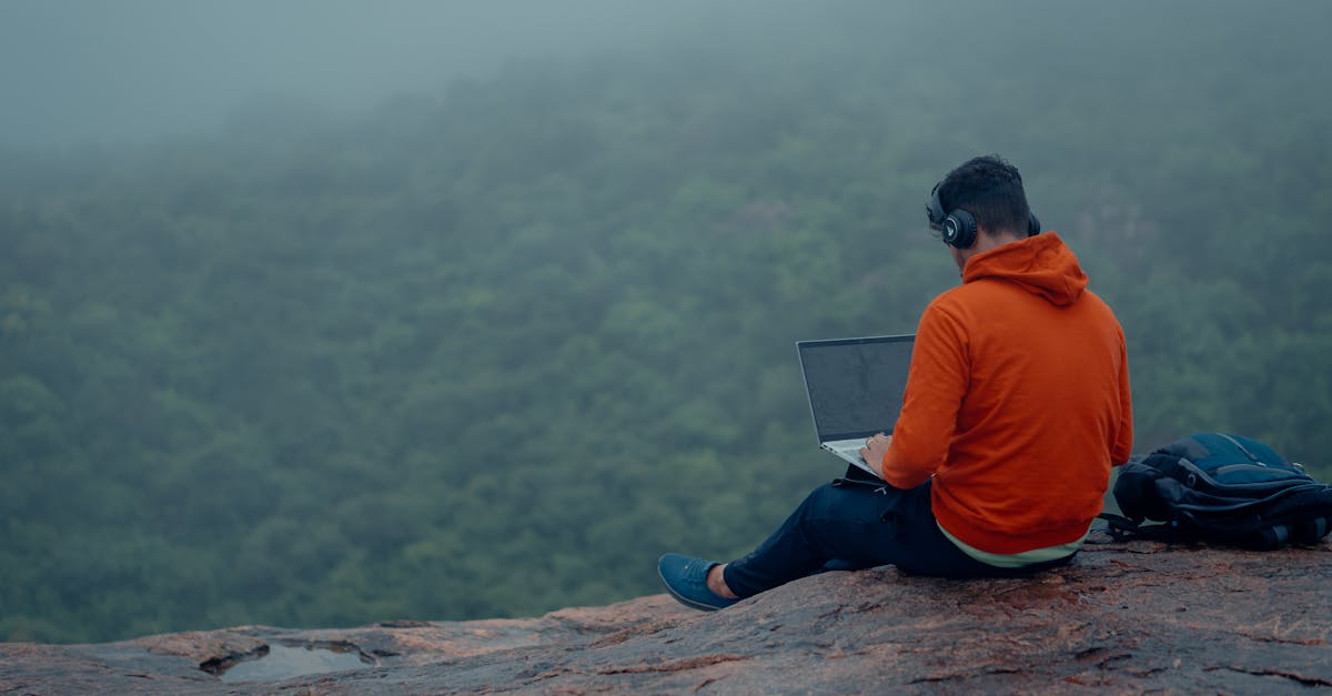 découvrez le monde du solopreneuriat : conseils, astuces et ressources pour réussir en tant qu'entrepreneur solo. transformez votre passion en entreprise tout en gérant votre temps et vos finances de manière efficace.