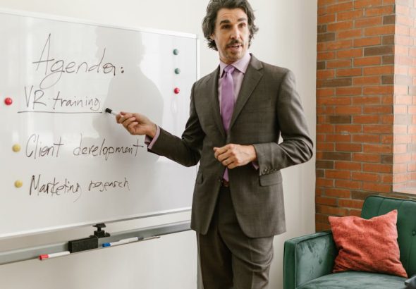 découvrez comment le coaching d'affaires peut transformer votre entreprise. optimisez vos performances, renforcez votre leadership et atteignez vos objectifs avec des stratégies sur mesure adaptées à vos besoins. maximisez votre potentiel dès aujourd'hui !