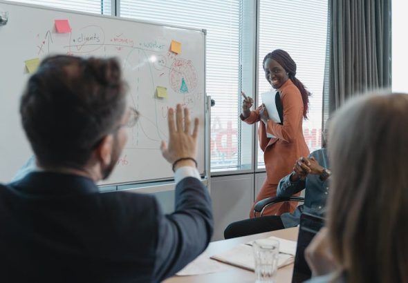 découvrez comment maximiser l'engagement des employés au sein de votre entreprise grâce à des stratégies efficaces et des pratiques innovantes. boostez la productivité et le bien-être de vos équipes en favorisant un environnement de travail collaboratif et motivant.