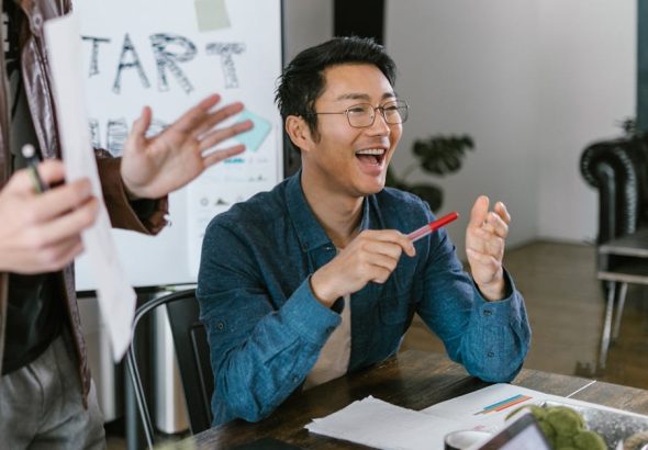 découvrez l'entrepreneuriat social, un modèle qui allie innovation et impact social. apprenez comment des entrepreneurs engagés transforment des idées en solutions durables, contribuant à des changements positifs dans nos sociétés.