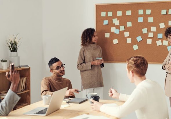 découvrez le monde dynamique de l'entrepreneuriat, explorer les clés du succès pour lancer et gérer votre propre entreprise, et inspirez-vous des témoignages d'entrepreneurs audacieux qui transforment leurs idées en réalité.
