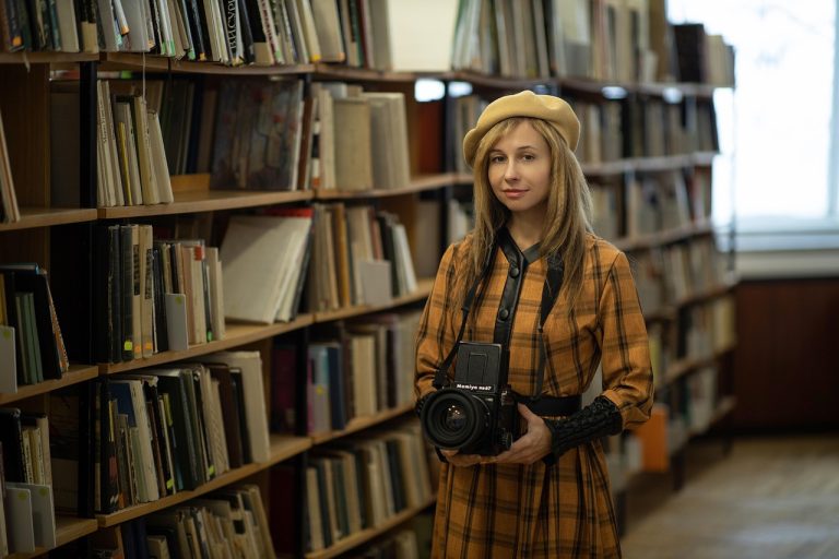 découvrez l'univers captivant de la photographie avec notre photographe professionnel. capturant des moments d'émotion et de beauté, nous transformons chaque image en une œuvre d'art unique.
