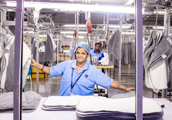 découvrez l'importance de l'assurance qualité dans le processus de production. apprenez comment garantir des produits fiables et conformes aux normes, tout en améliorant la satisfaction client et en optimisant vos procédés opérationnels.