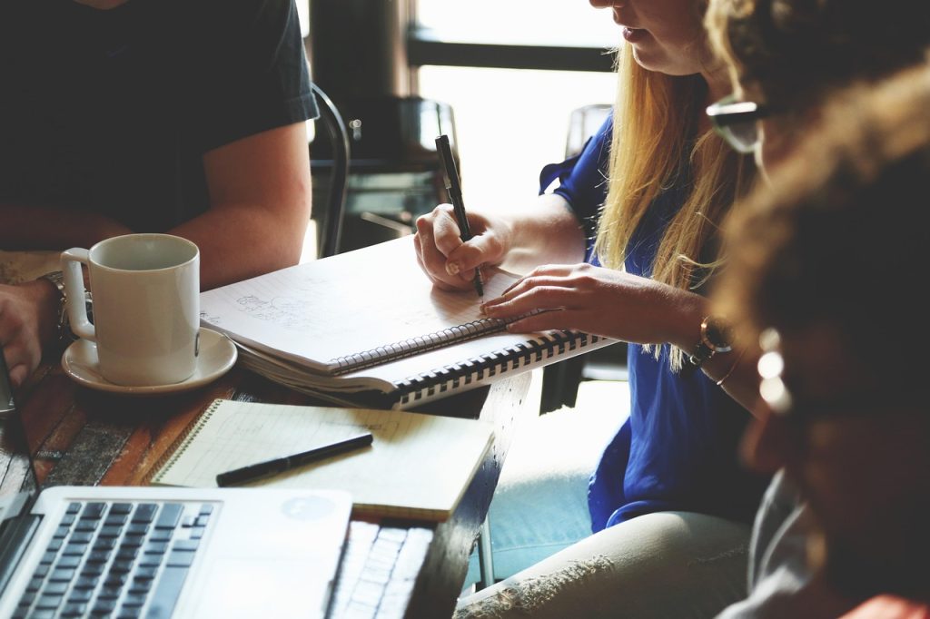découvrez comment les partenariats d’affaires peuvent stimuler la croissance de votre entreprise, renforcer votre réseau et créer des opportunités innovantes pour réussir ensemble.