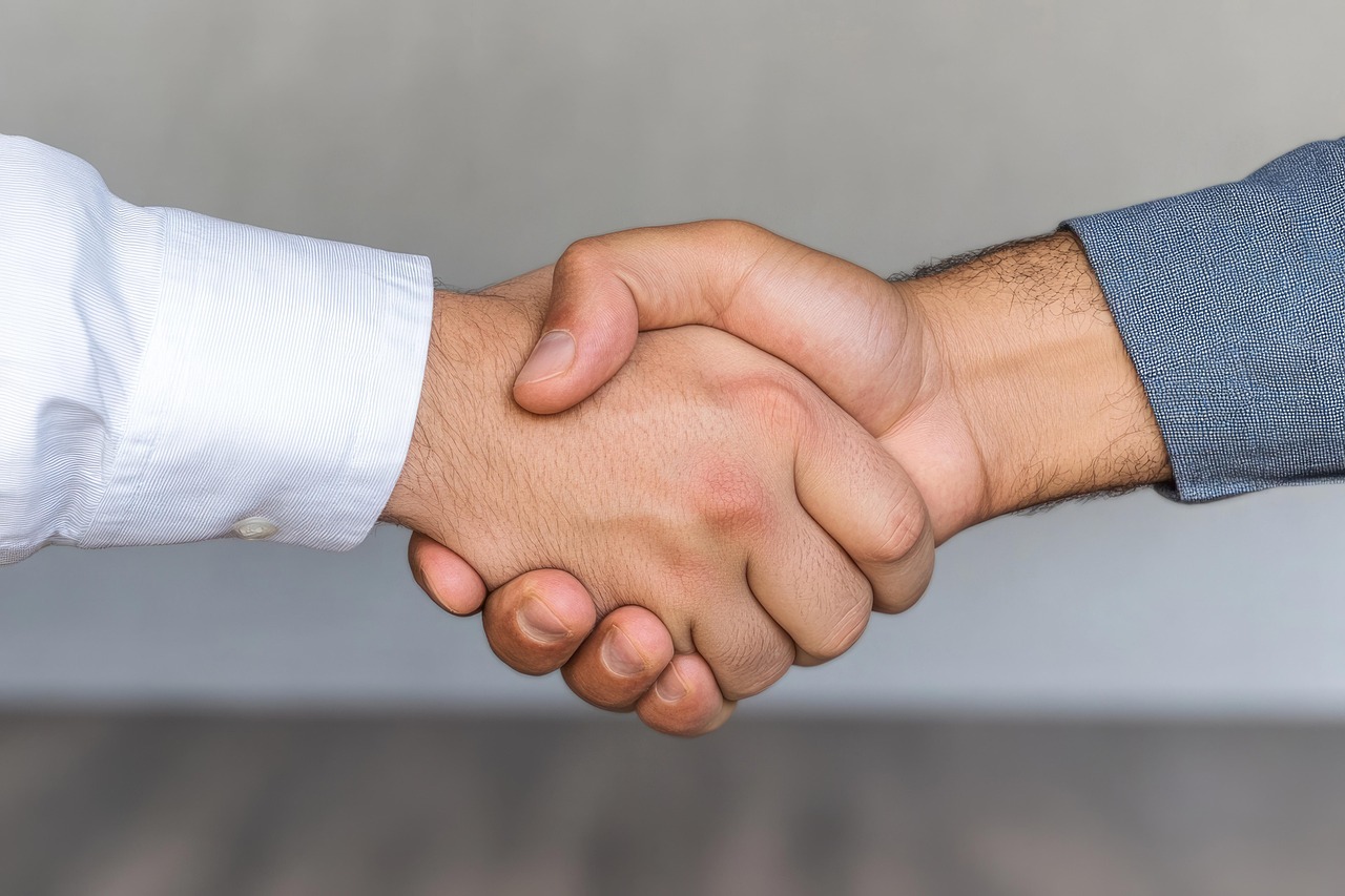 découvrez comment les partenariats stratégiques peuvent favoriser la croissance, l'innovation et le succès de votre entreprise. explorez les avantages, types et conseils pour bâtir des collaborations solides et durables.