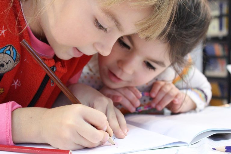 découvrez les meilleures leçons du succès pour atteindre vos objectifs, booster votre motivation et adopter des habitudes efficaces au quotidien. conseils et stratégies éprouvés pour réussir dans tous les domaines de votre vie.