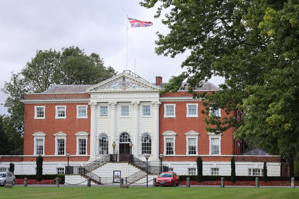 découvrez le rôle et les missions du comité d’entreprise (works council) : représentation des salariés, dialogue social et organisation d’activités au sein de l’entreprise.