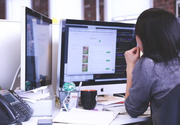 découvrez comment rédiger un business plan efficace pour structurer votre projet, convaincre des investisseurs et assurer la réussite de votre entreprise. conseils, étapes clés et exemples concrets pour élaborer votre plan d'affaires facilement.