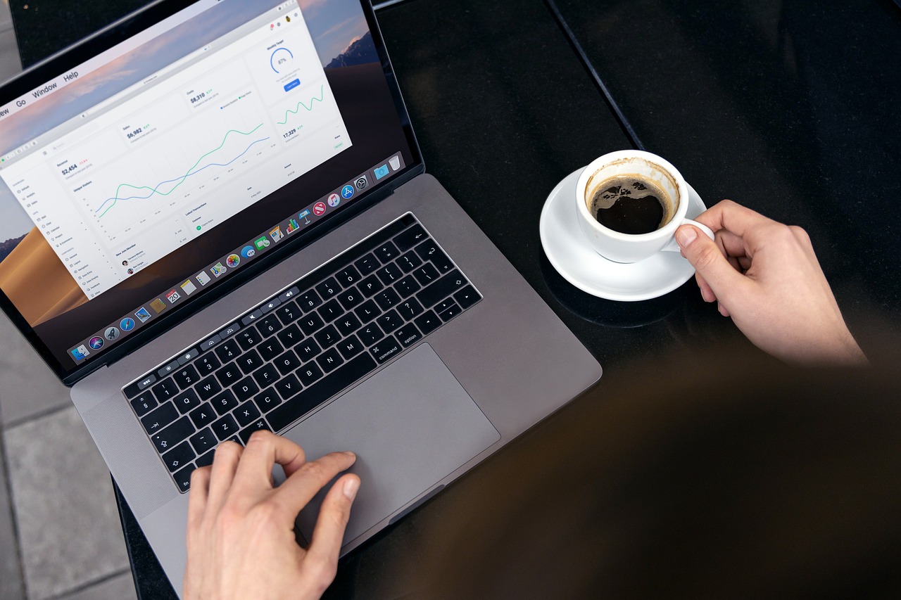 découvrez tout ce qu’il faut savoir sur les freelancers : définitions, avantages, conseils pour travailler en freelance et trouver des missions en toute liberté.