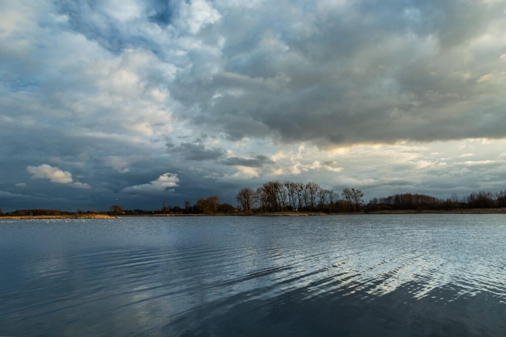 g4dd03e0c117a77968c27249c353e7542f2f8c605b8b923049062d064c1a862798a5abaa58e8708b6d0e146811e2bc030df0fb8cc783504a0d23a9d38a87559d1_1280